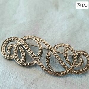 Vintage-Inspired Silvertone  Swirl Brooch